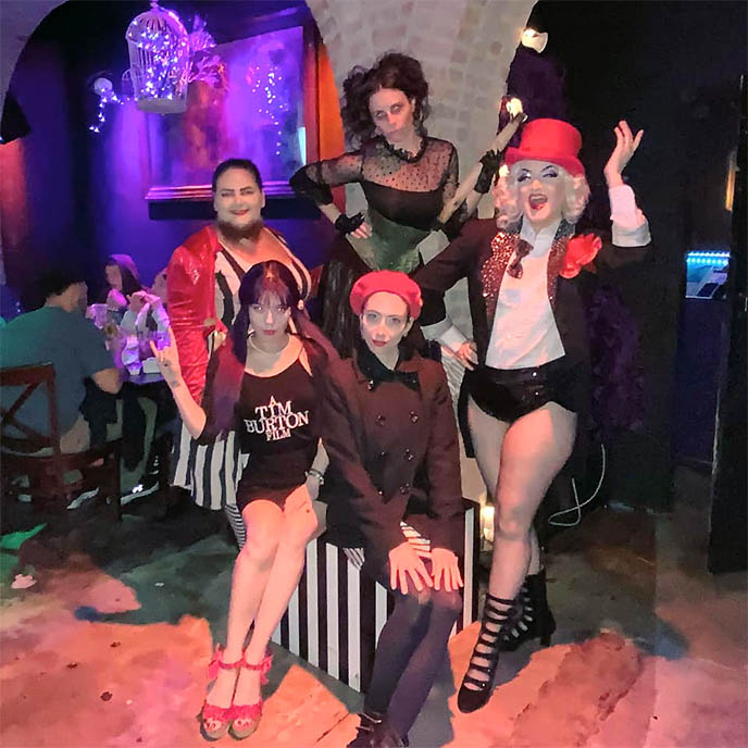 immersive theme restaurants los angeles, freakshow side show performers