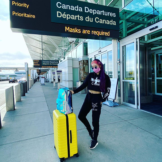 vancouver airport yvr entrance outside drop off departures terminal