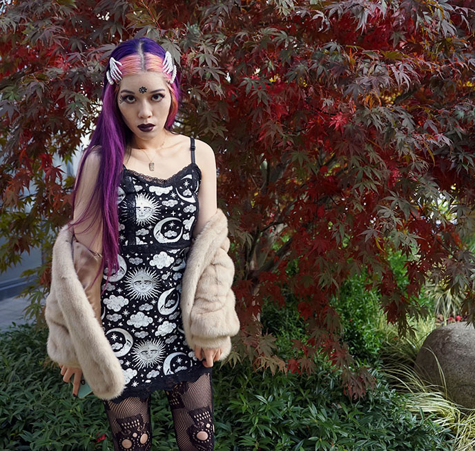 goth model pink hair dollskill dolls kill toofast