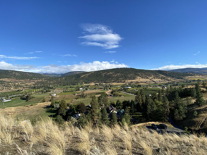 kelowna bc hikes mountain