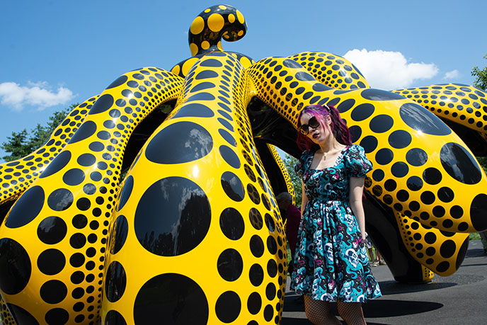 dancing pumpkin yayoi kusama cosmic nature yellow black dots