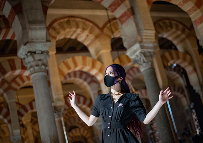 cordoba mosque curved arches islamic architecture spain moors