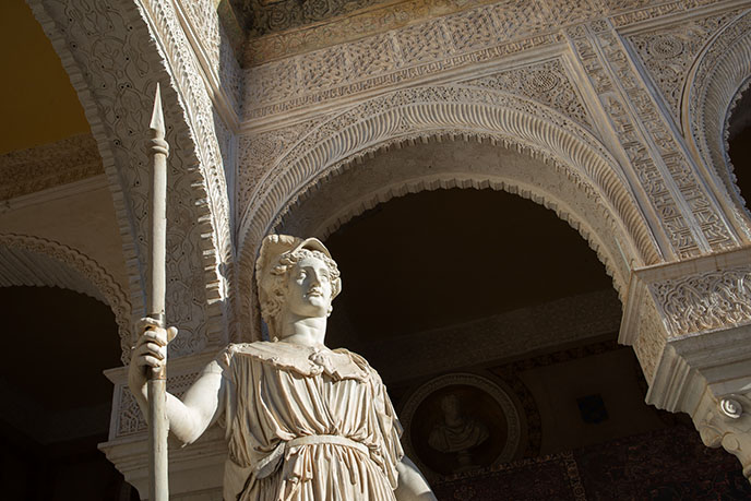 casa de pilatos statues architecture art