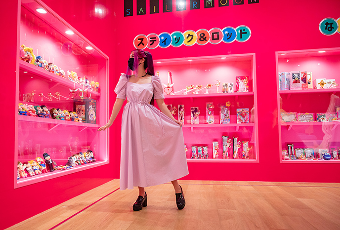 Visiting the Sailor Moon Museum in Roppongi, Tokyo, Japan! Pretty Guardian  manga anime exhibition, fashion, tickets.