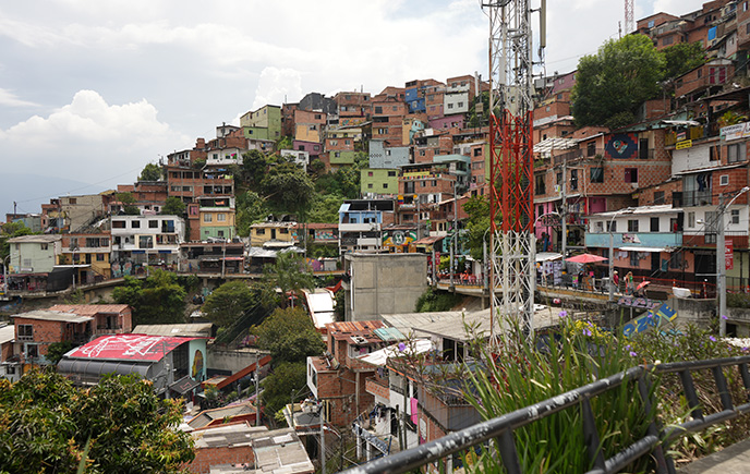 colombia street art neighborhood houses colorful comuna