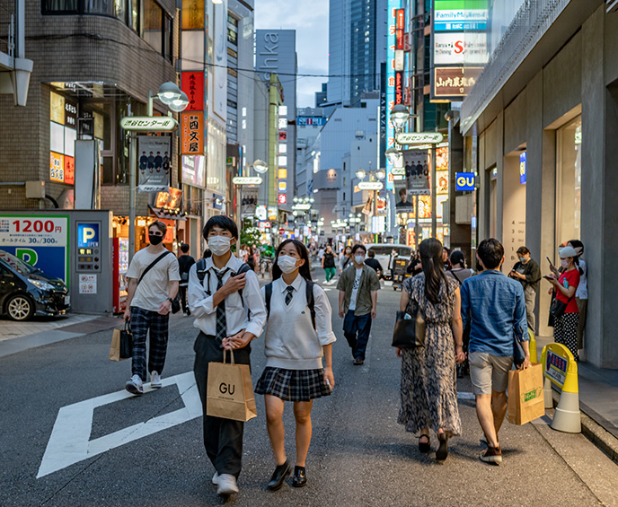 shibuya street style couples fashion