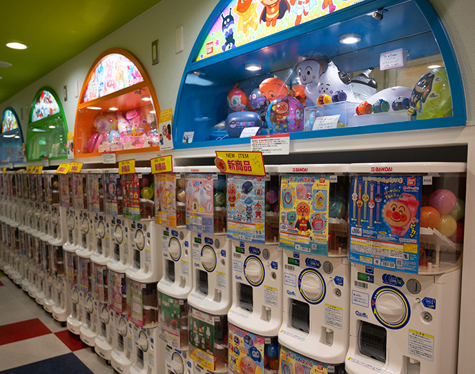 gachapon store ガシャポン gashapon toy vending machines