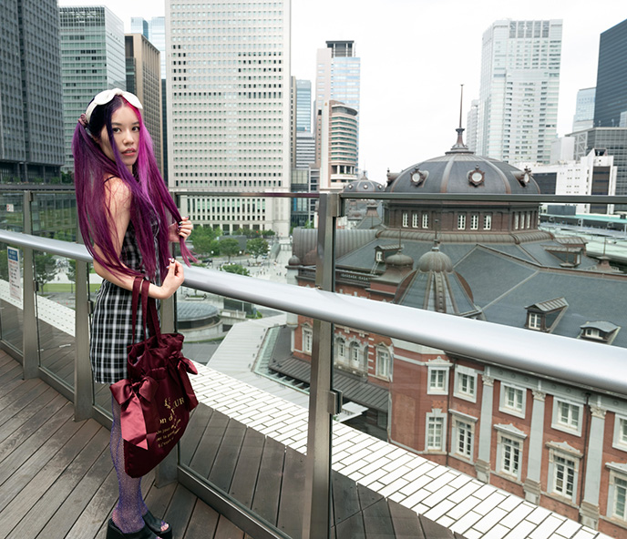 tokyo station hotel outside fashion blogger