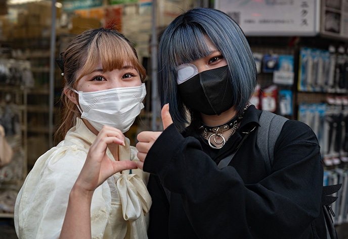 japanese teen cosplayers bandage over eye guro