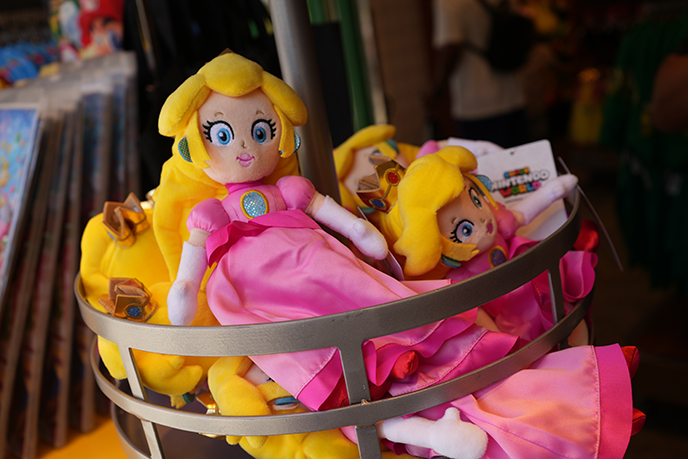 Universal Studios - Super Nintendo World - Princess Peach Plastic