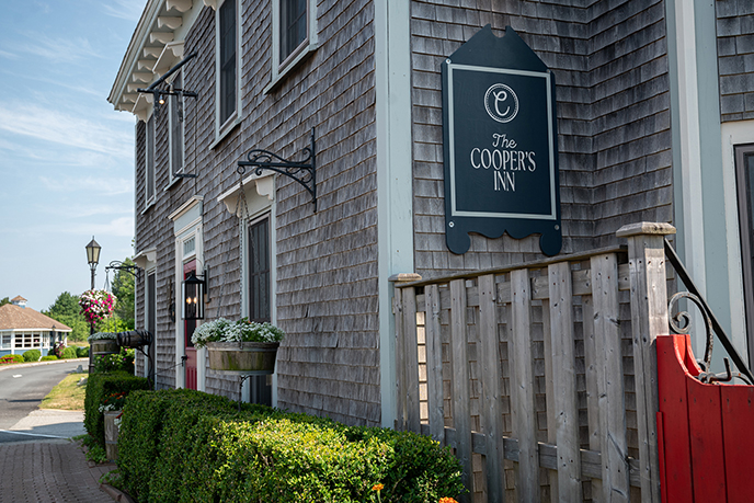 coopers inn shelburne nova scotia bed and breakfast