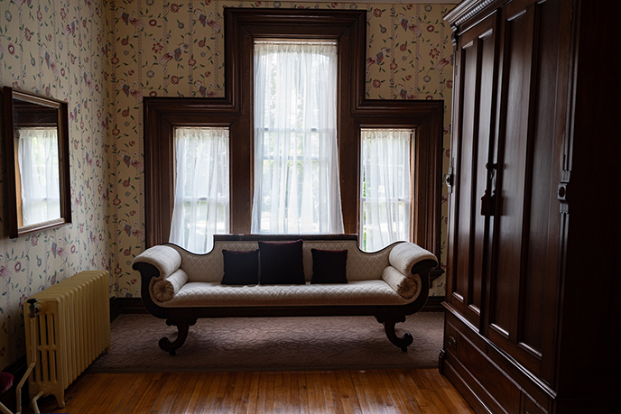 old haunted hotels places nova scotia paranormal