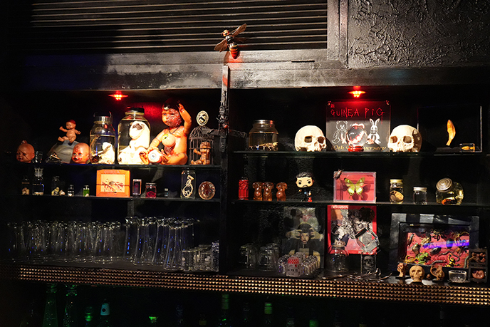 fetish horror dungeon bars tokyo shinjuku