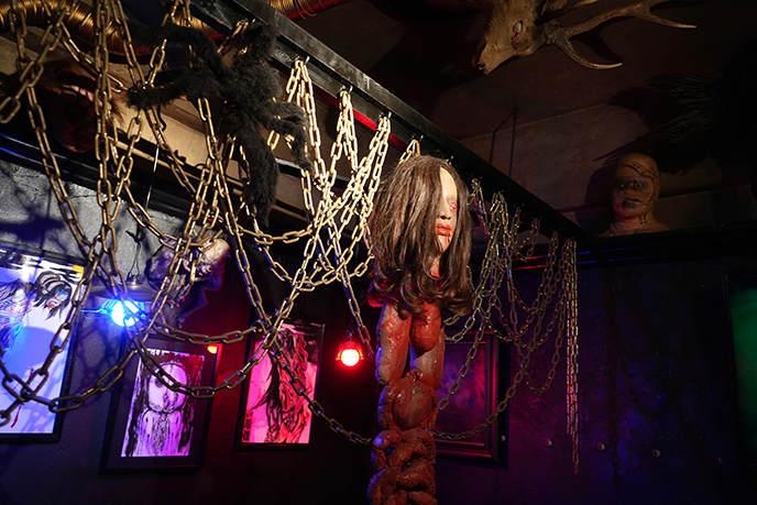skulls bar goth metal alternative kabuki-cho