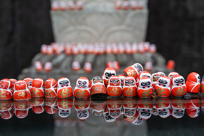 photogenic daruma temple osaka japan