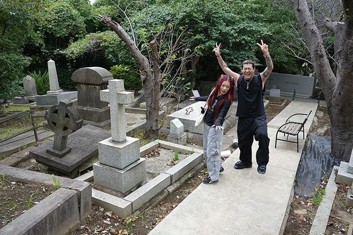 tokyo goth graveyard yohohama