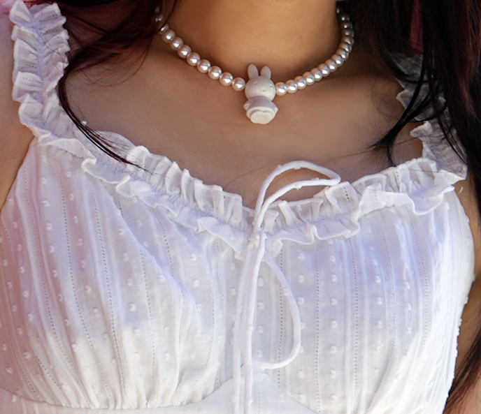  Andresgallardo pearl miffy ceramic choker necklace accessories