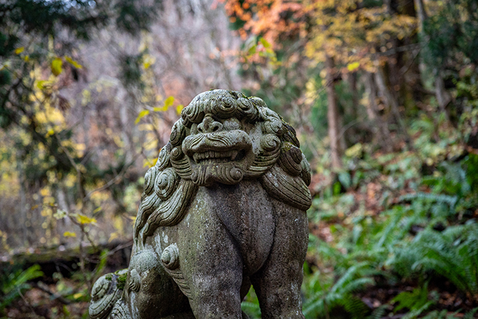 tohoku temple guardian lions shirnes