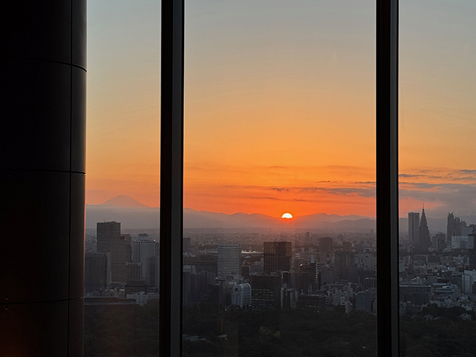 tokyo best sunset views four seasons hotel tokyo otemachi