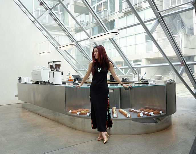 ellipsis cafe interior decor arthur erickson architecture design